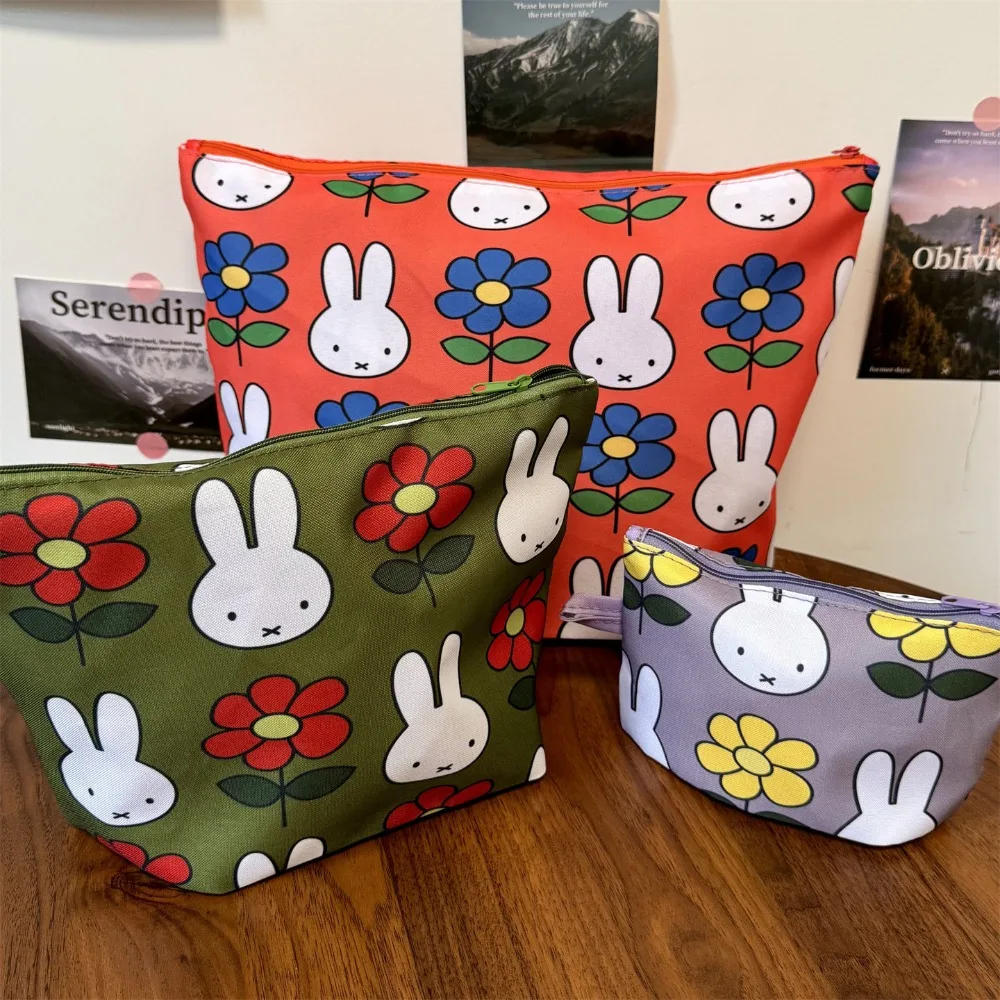 Beauty Makeup Tool Collection - Urocza kosmetyczka z nadrukiem Miffy, trzyczęściowy