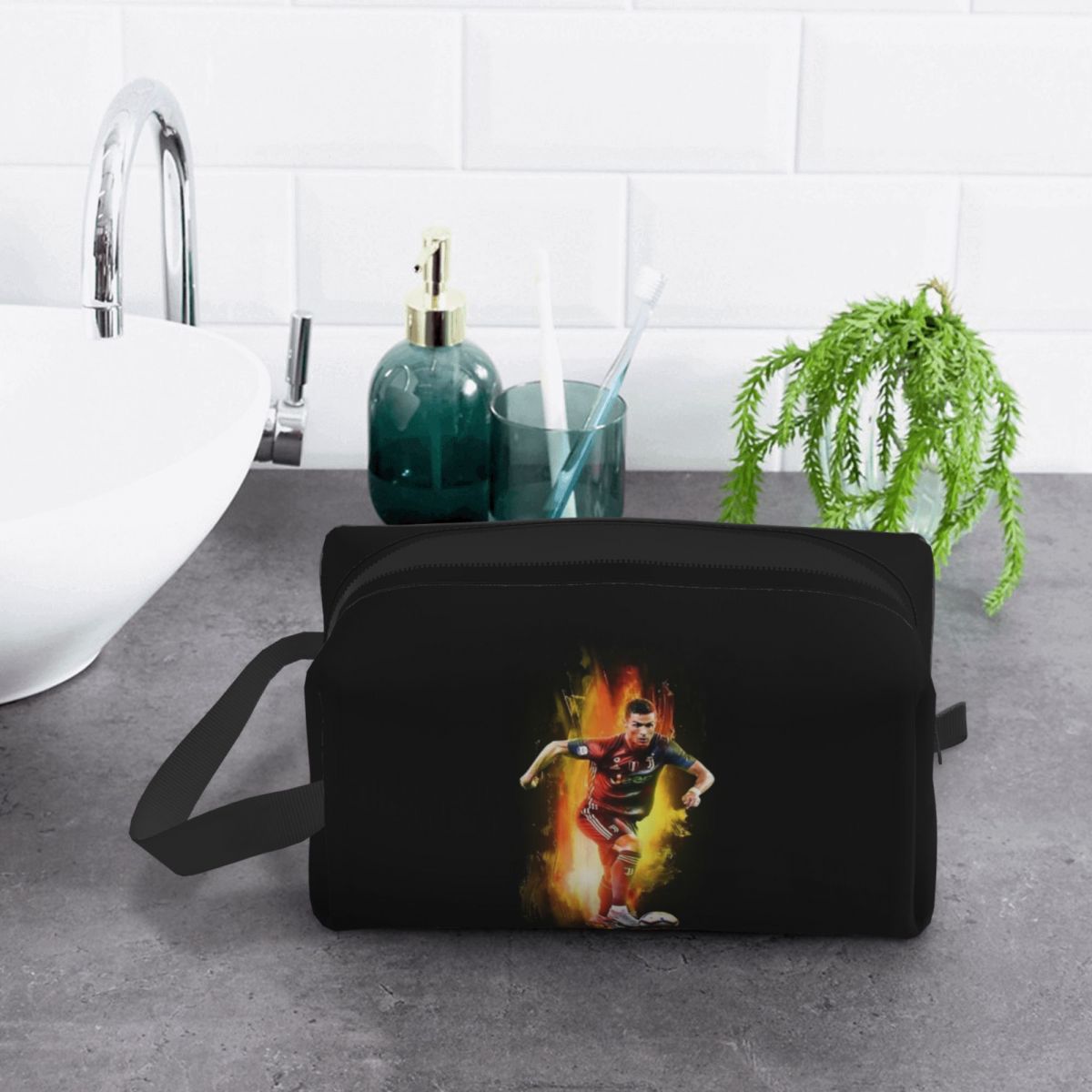 Kosmetyczka Ronaldo, organizer – Beauty Makeup Wallpaper recenzja i cena