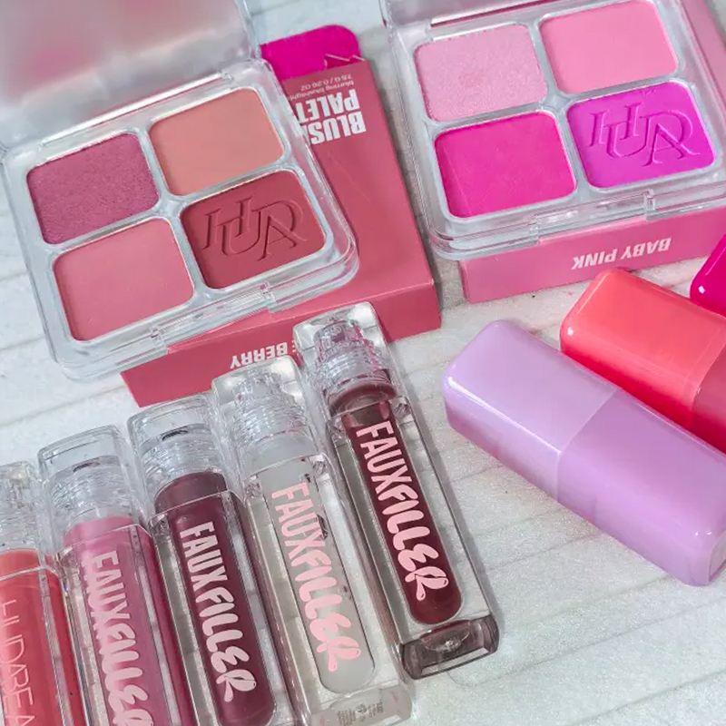 Marka modowa: 4-kolorowa palet – Huda Beauty Makeup Mini Kit recenzja i cena